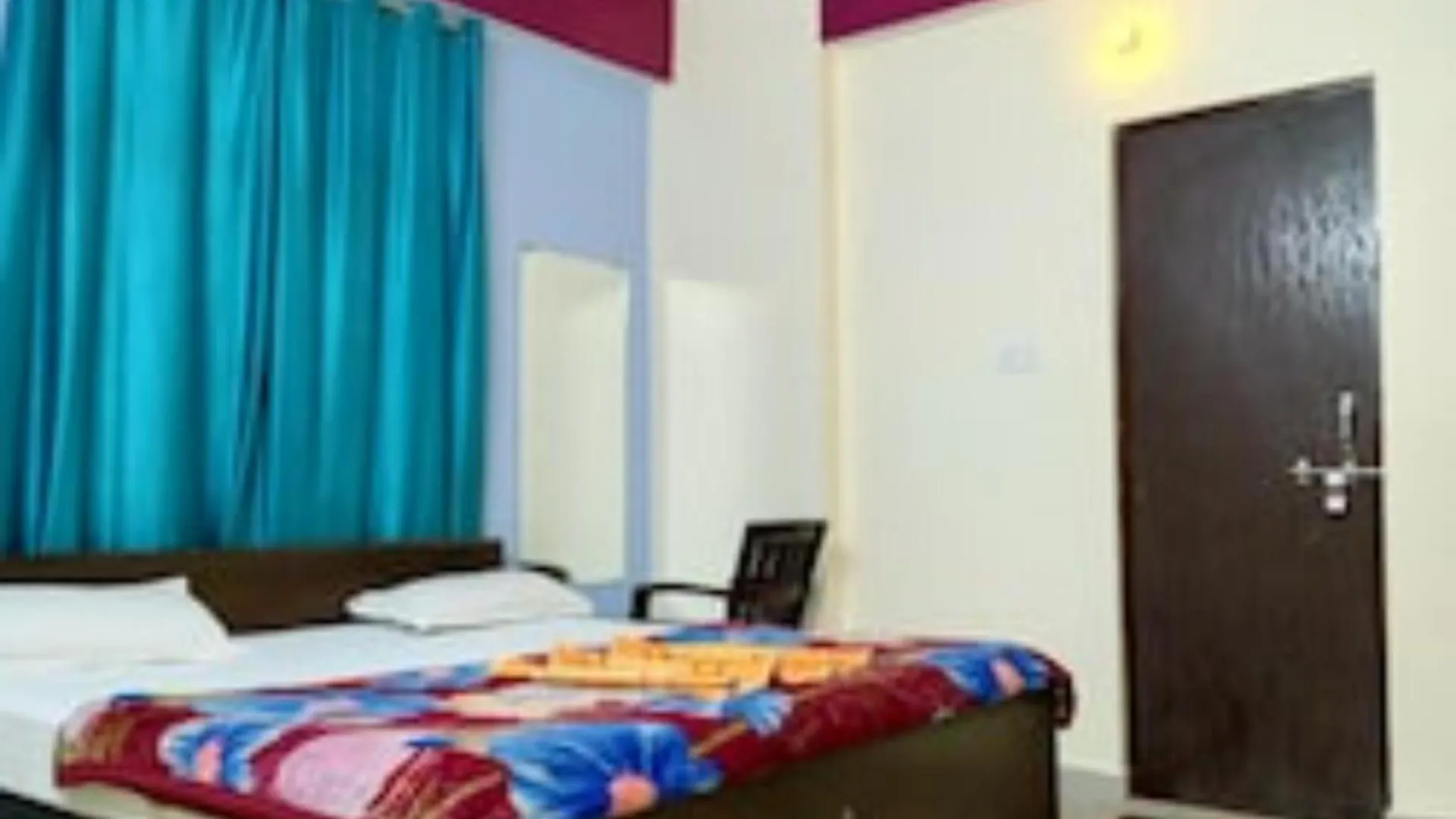 Hotel Shivaayy Banaras Near Kashi Vishwanath Temple Road Váránasí