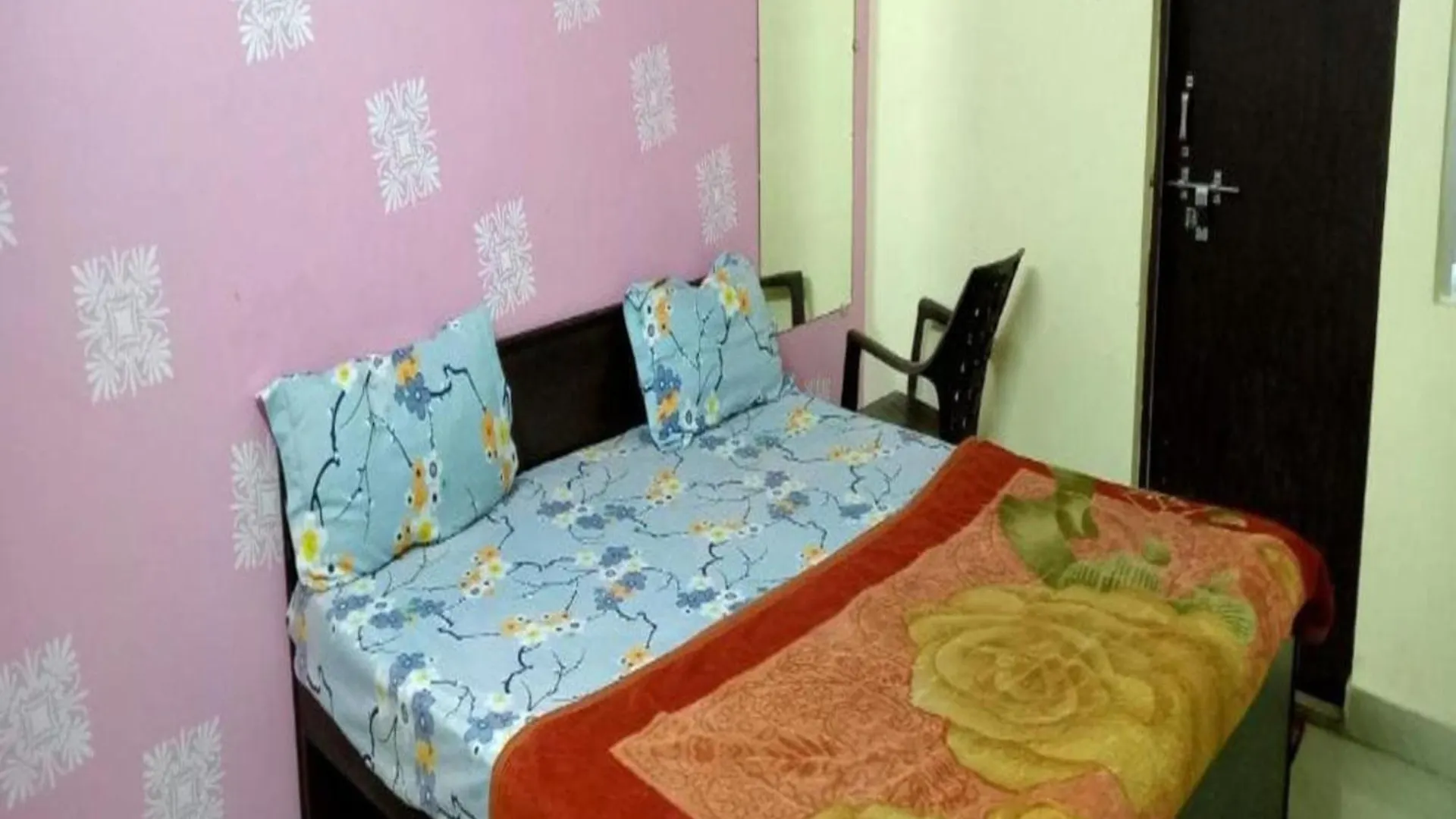 Hotel Shivaayy Banaras Near Kashi Vishwanath Temple Road Váránasí