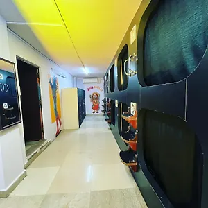 Madsquad Dorms & Hostel