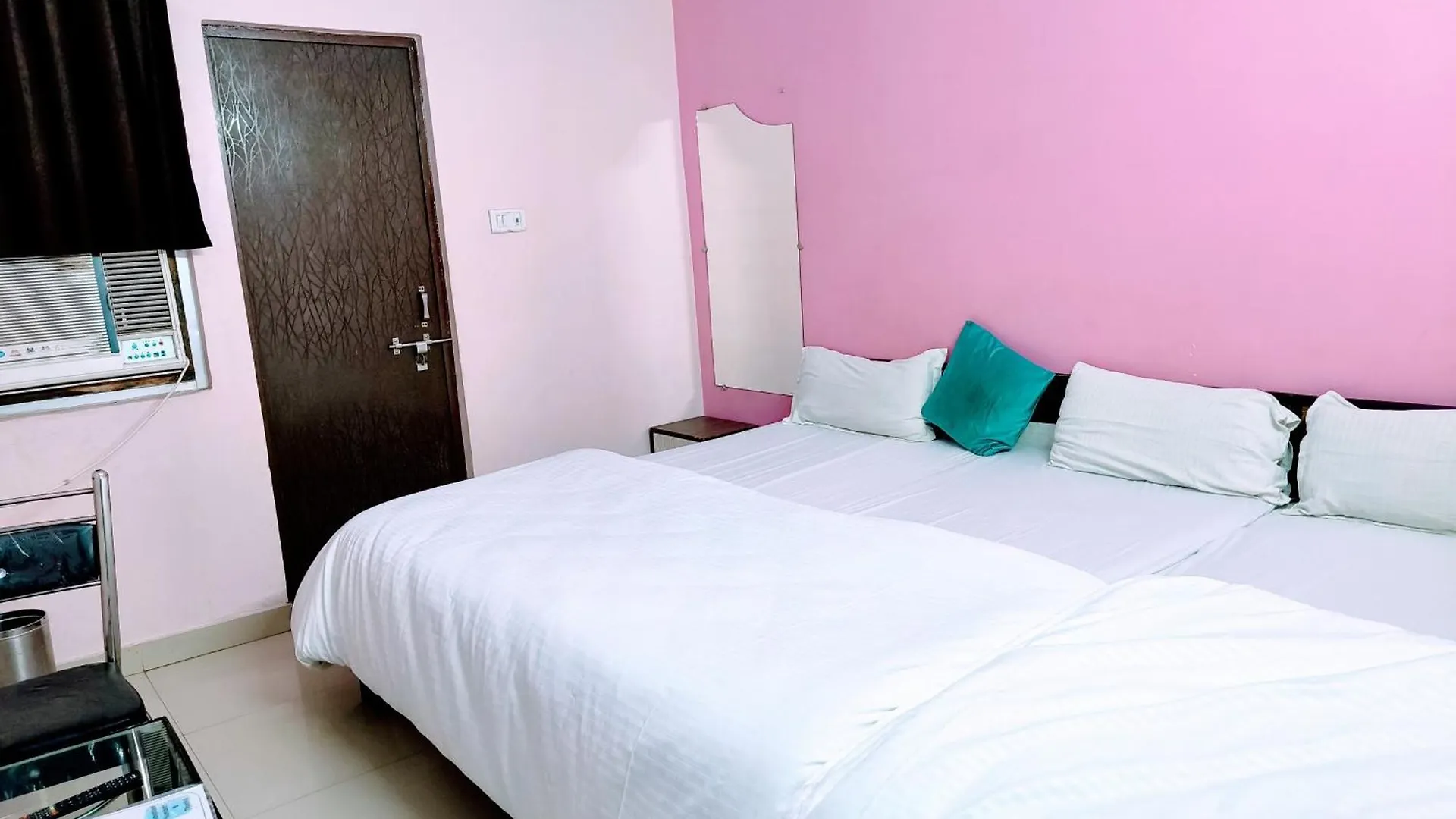 Hotel Shivaayy Banaras Near Kashi Vishwanath Temple Road Varanasi